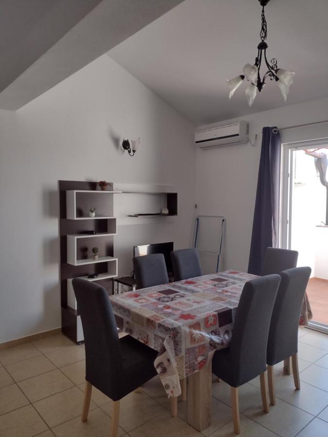 Apartman Tamara Apartment Novalja Exterior foto